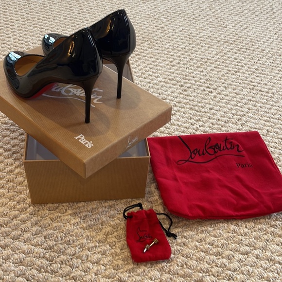 COPY - Christian Louboutin high heel - Picture 2 of 9